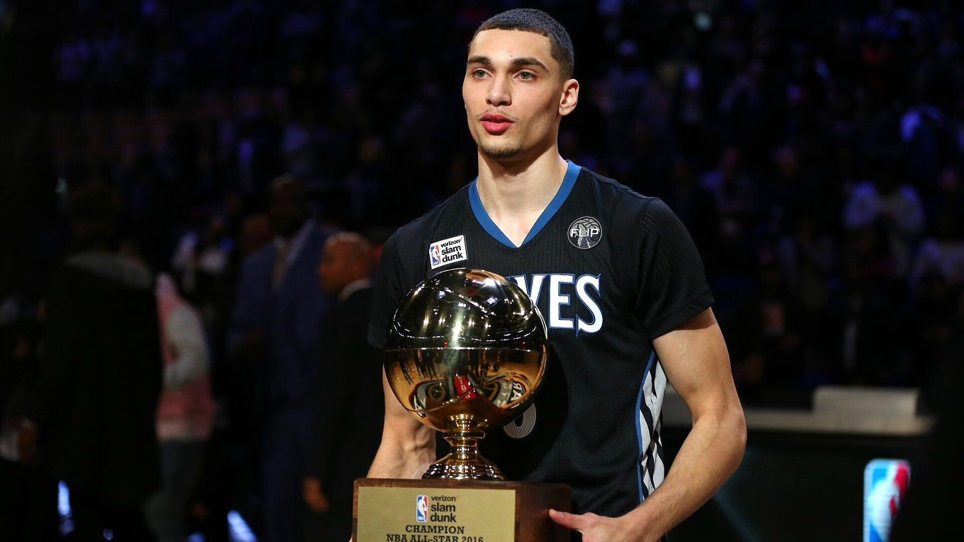 未来科技，虚实结合打造新型电竞玩法！